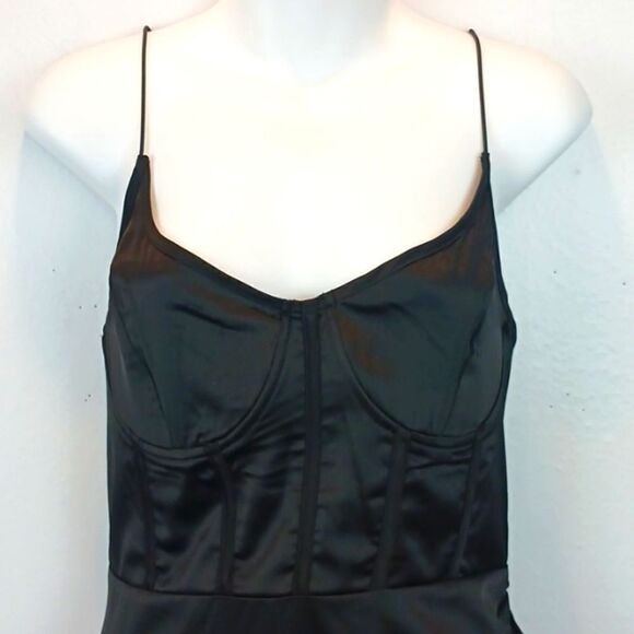 Pretty little thing black satin corset top low back maxi dress (10) Whimsigoth - Picture 4 of 13